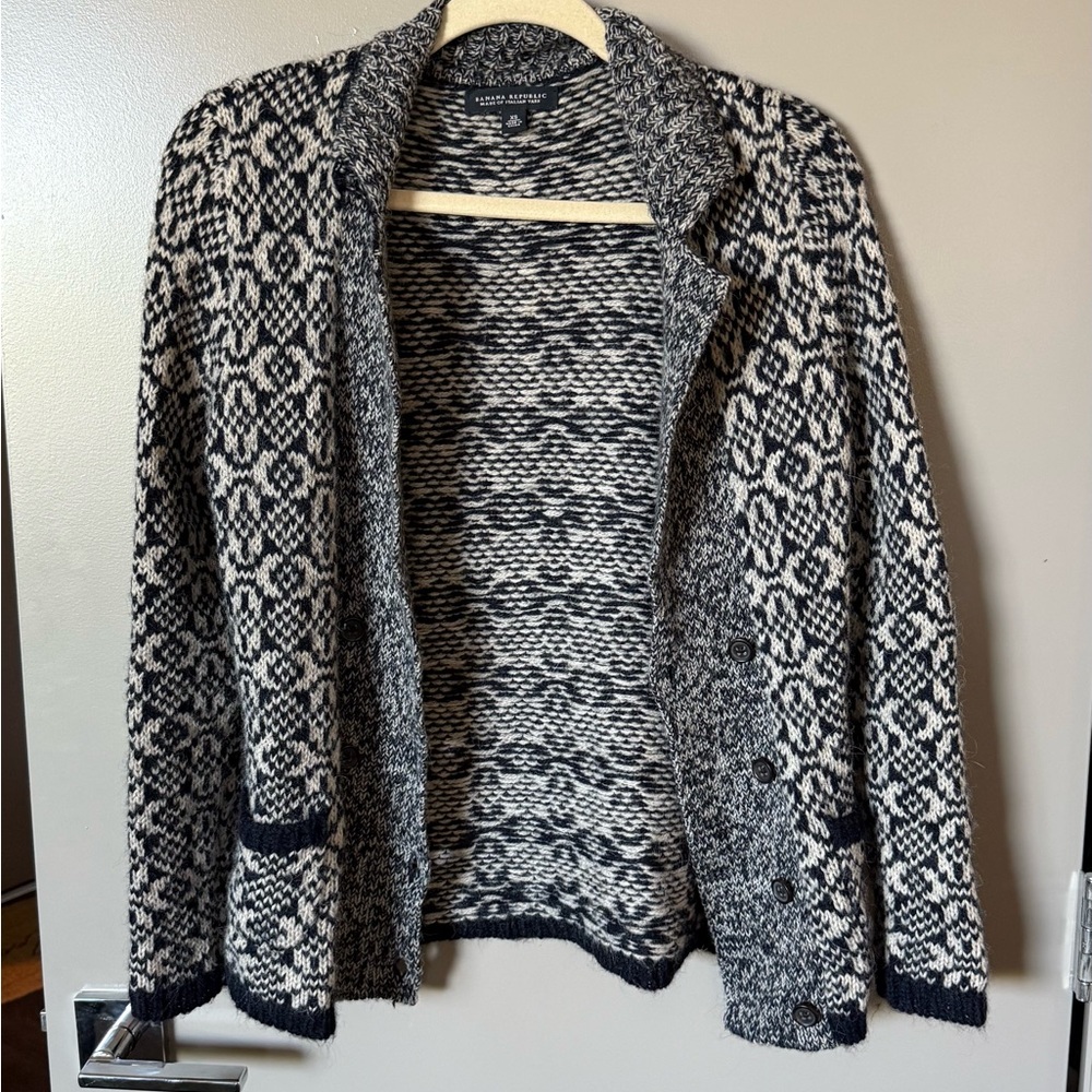 Banana Republic Navy Blue and White Patterned Cardigan
